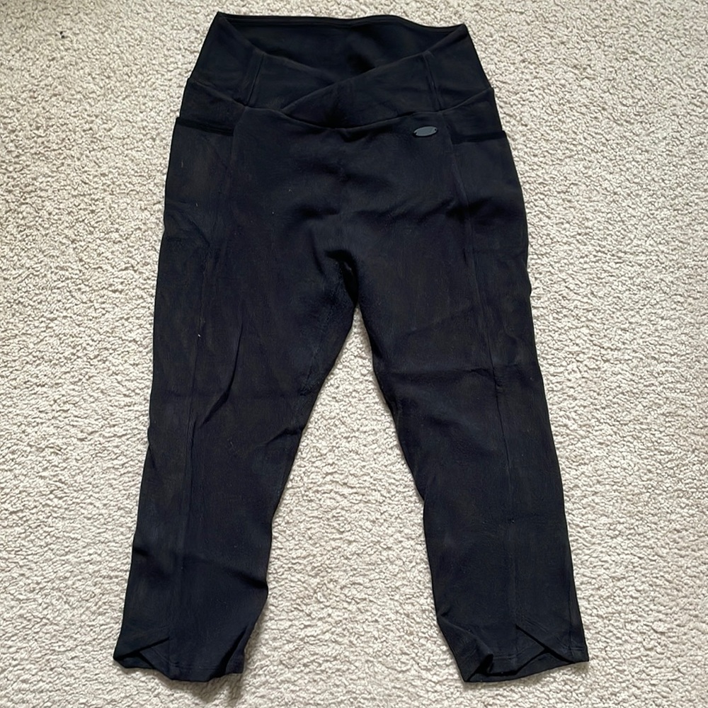 Gymshark Capri Leggings with pockets